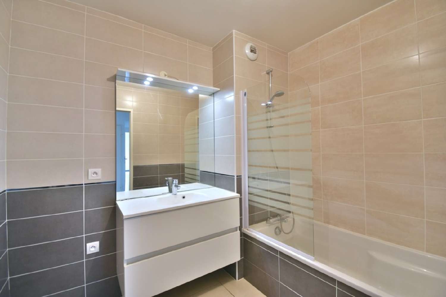  for sale apartment Tassin-la-Demi-Lune Rhône 5