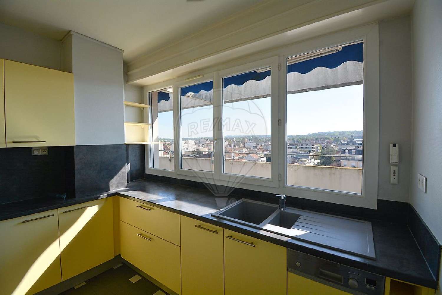  for sale apartment Vichy Allier 4