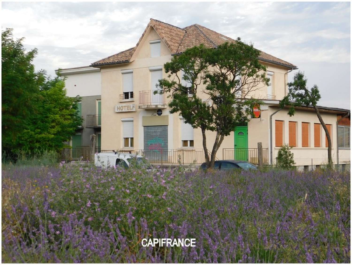 te koop bar-café Mirabeau Alpes-de-Haute-Provence 1