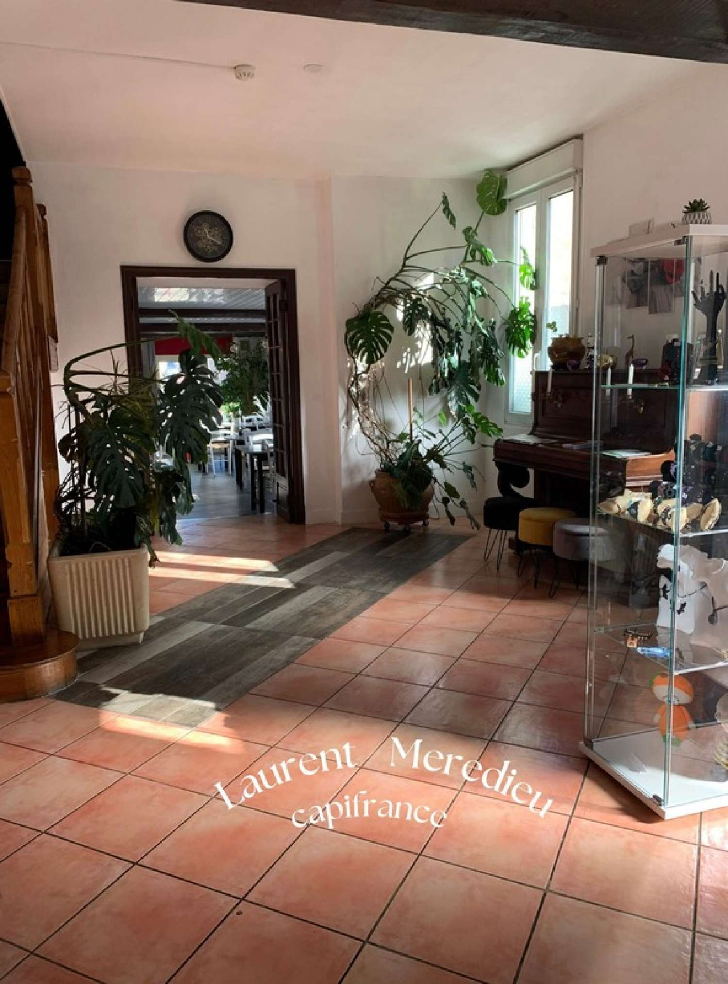  for sale bar cafe Mirambeau Charente-Maritime 5