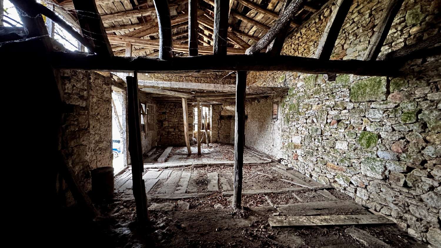  te koop schuur Calvignac Lot 5