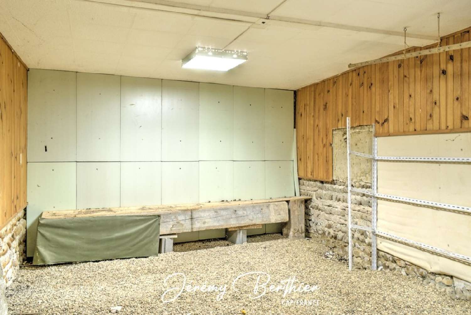  te koop schuur Genay Rhône 4