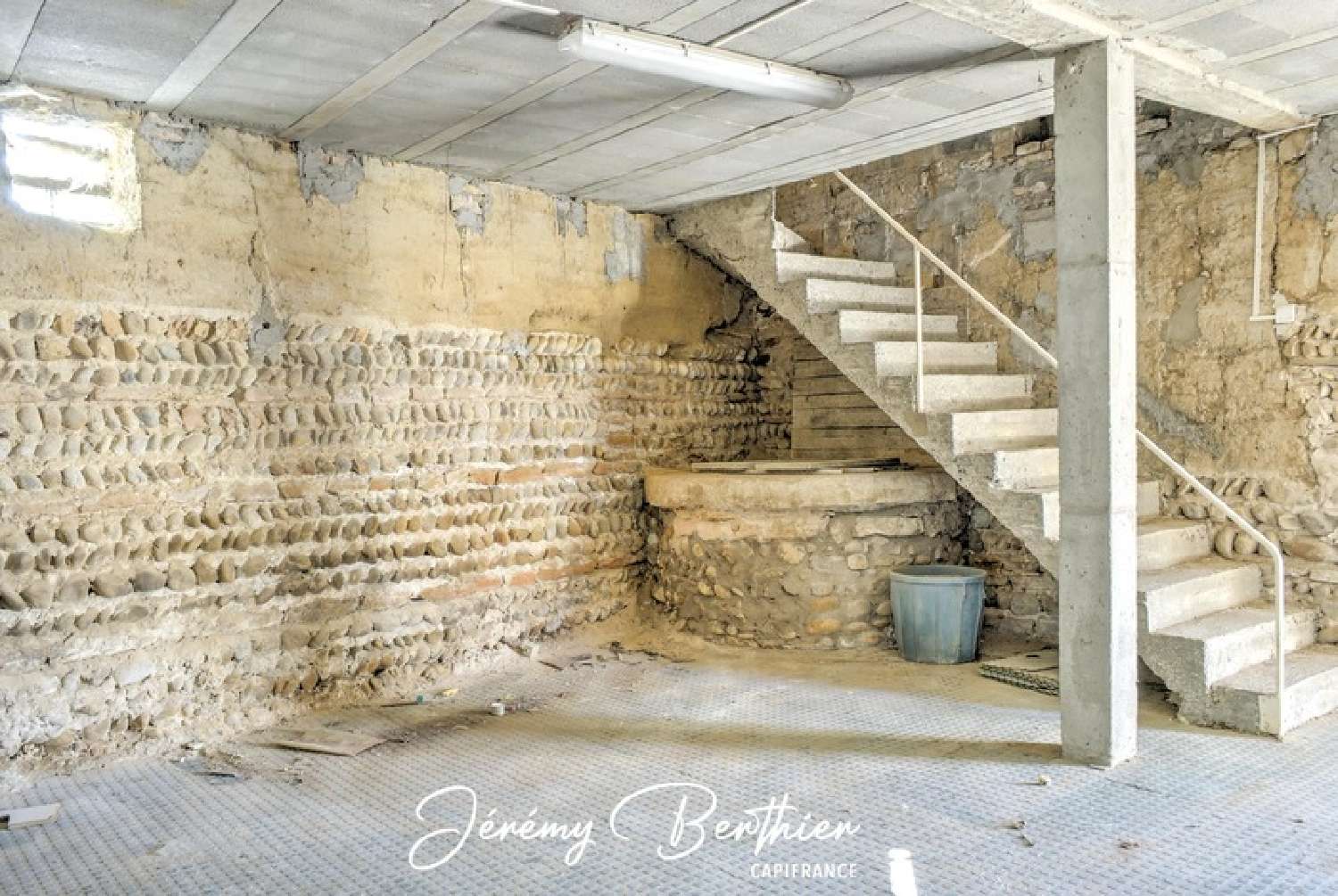  te koop schuur Genay Rhône 5