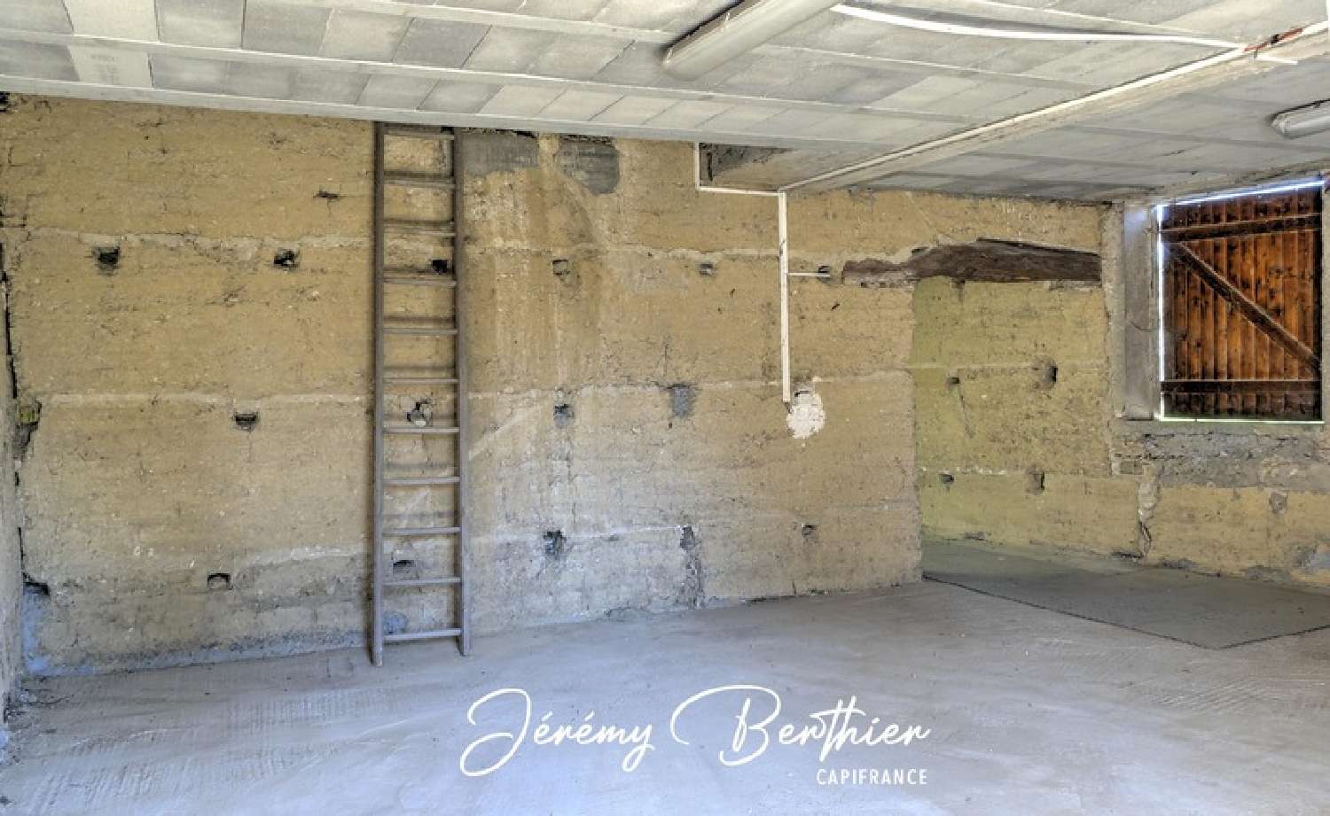  te koop schuur Genay Rhône 8