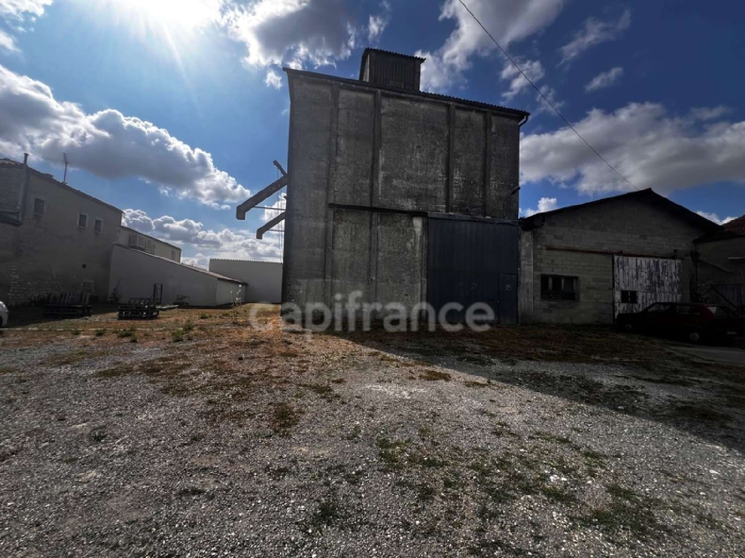 te koop schuur Marsais Charente-Maritime 2