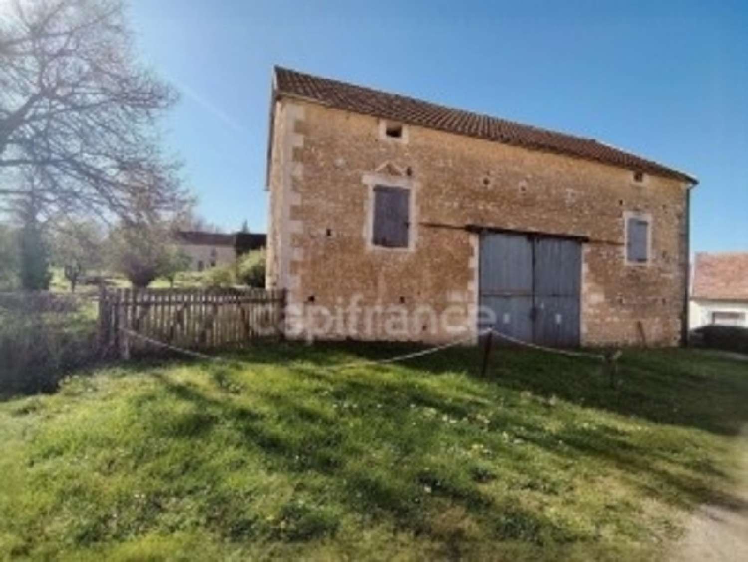  for sale barn Ouanne Yonne 2