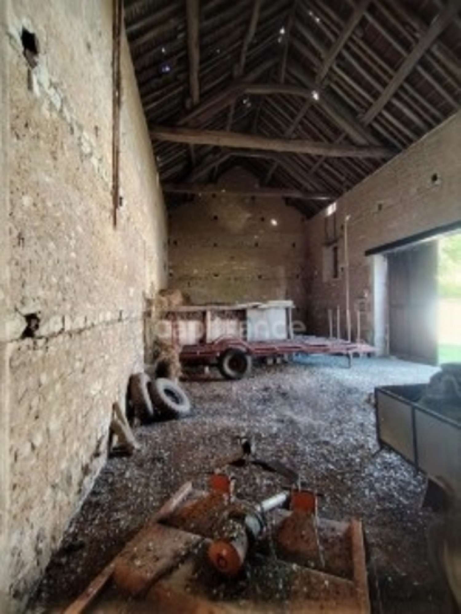  for sale barn Ouanne Yonne 5