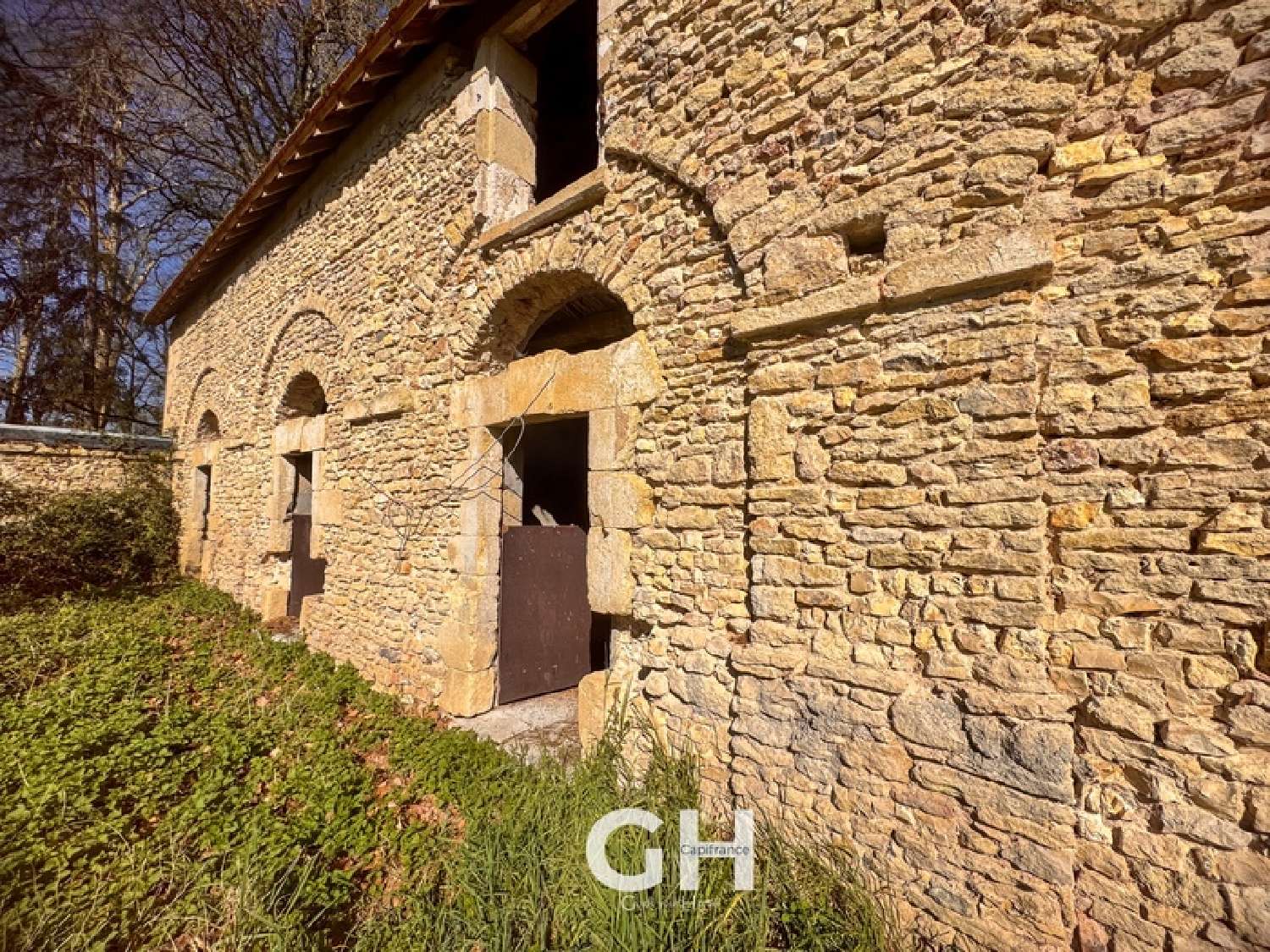  for sale barn Vendoeuvres Indre 4