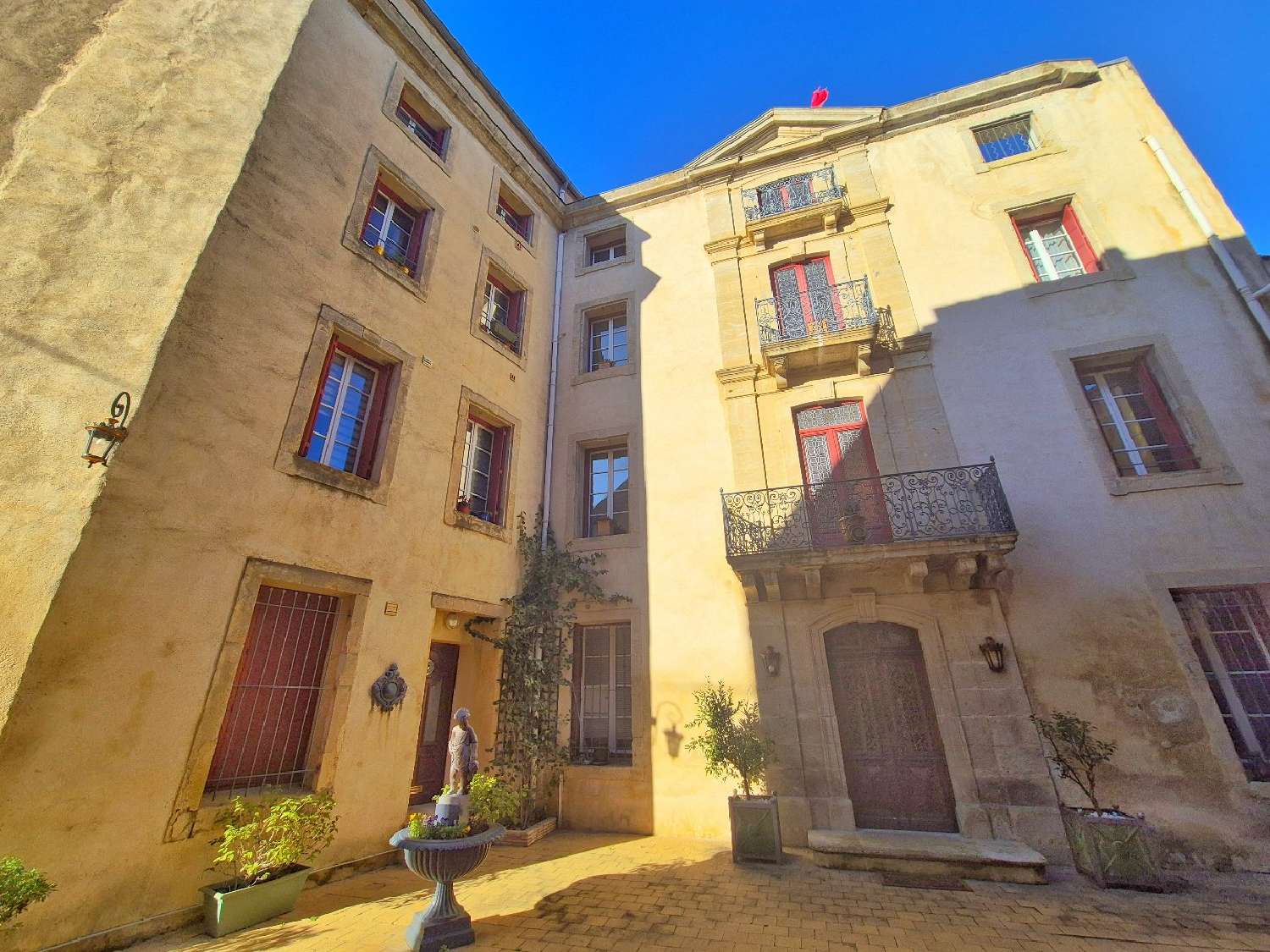 for sale building Béziers Hérault 1