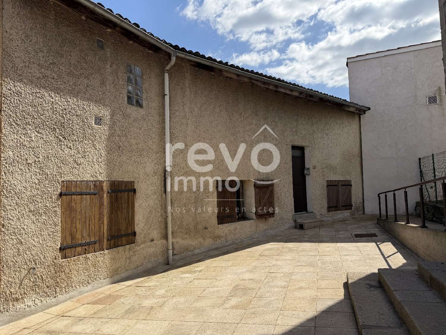  for sale building Chassagny Rhône 2