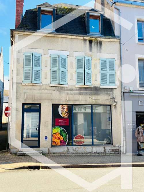 Cosne-Cours-sur-Loire Nièvre Gebäude Bild 7299426