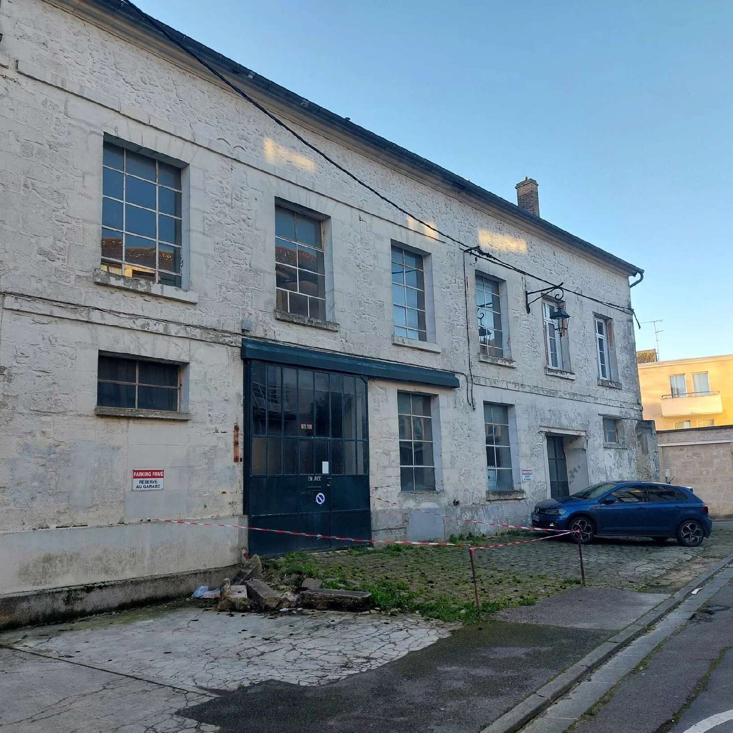  for sale building Laon Aisne 1