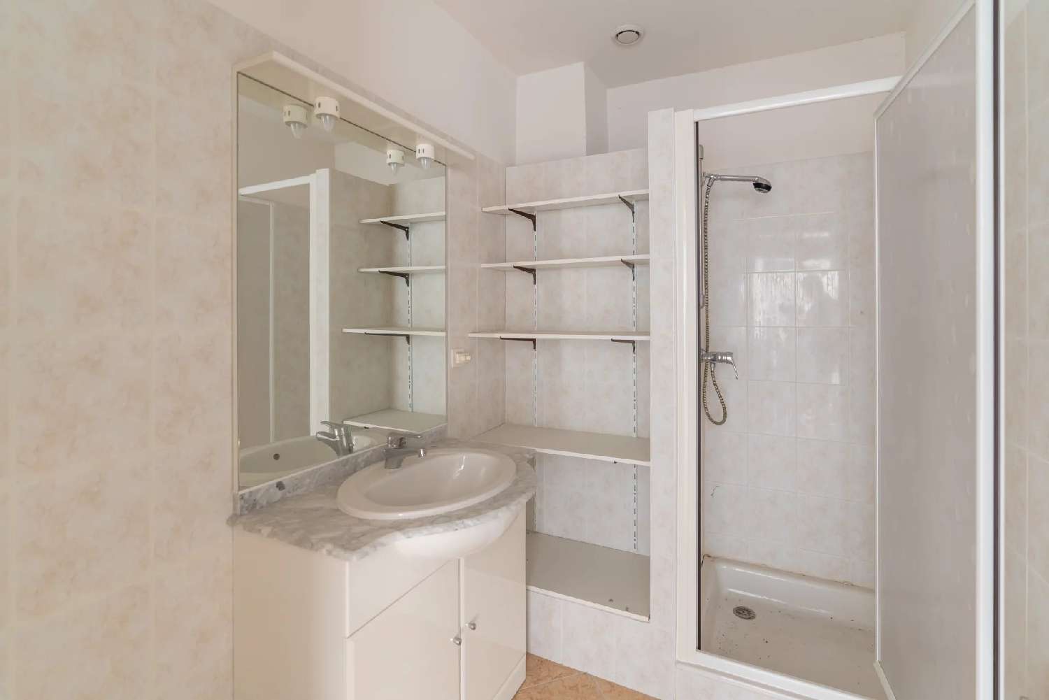  for sale building Laon Aisne 6