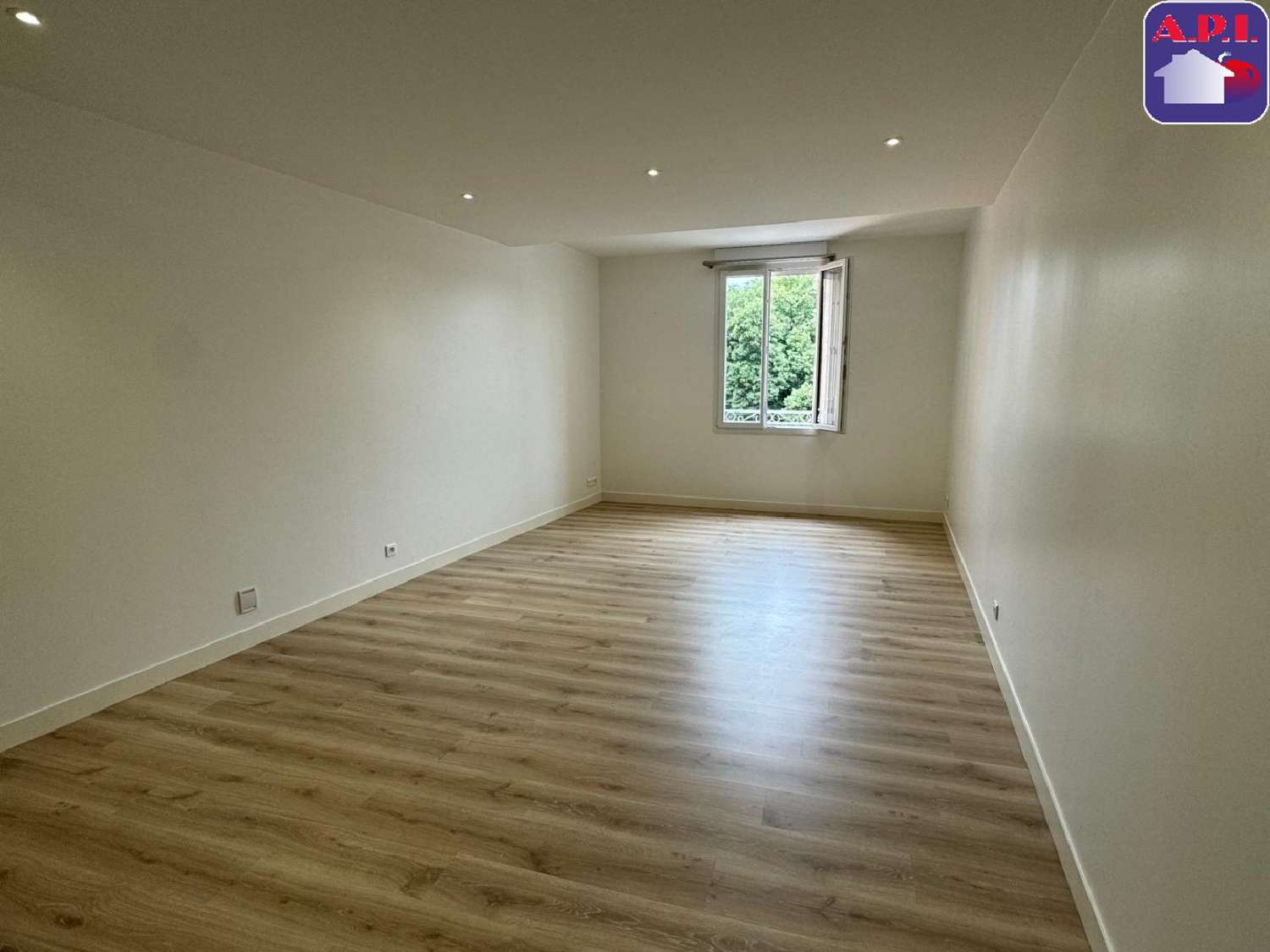 for sale building Pamiers Ariège 2