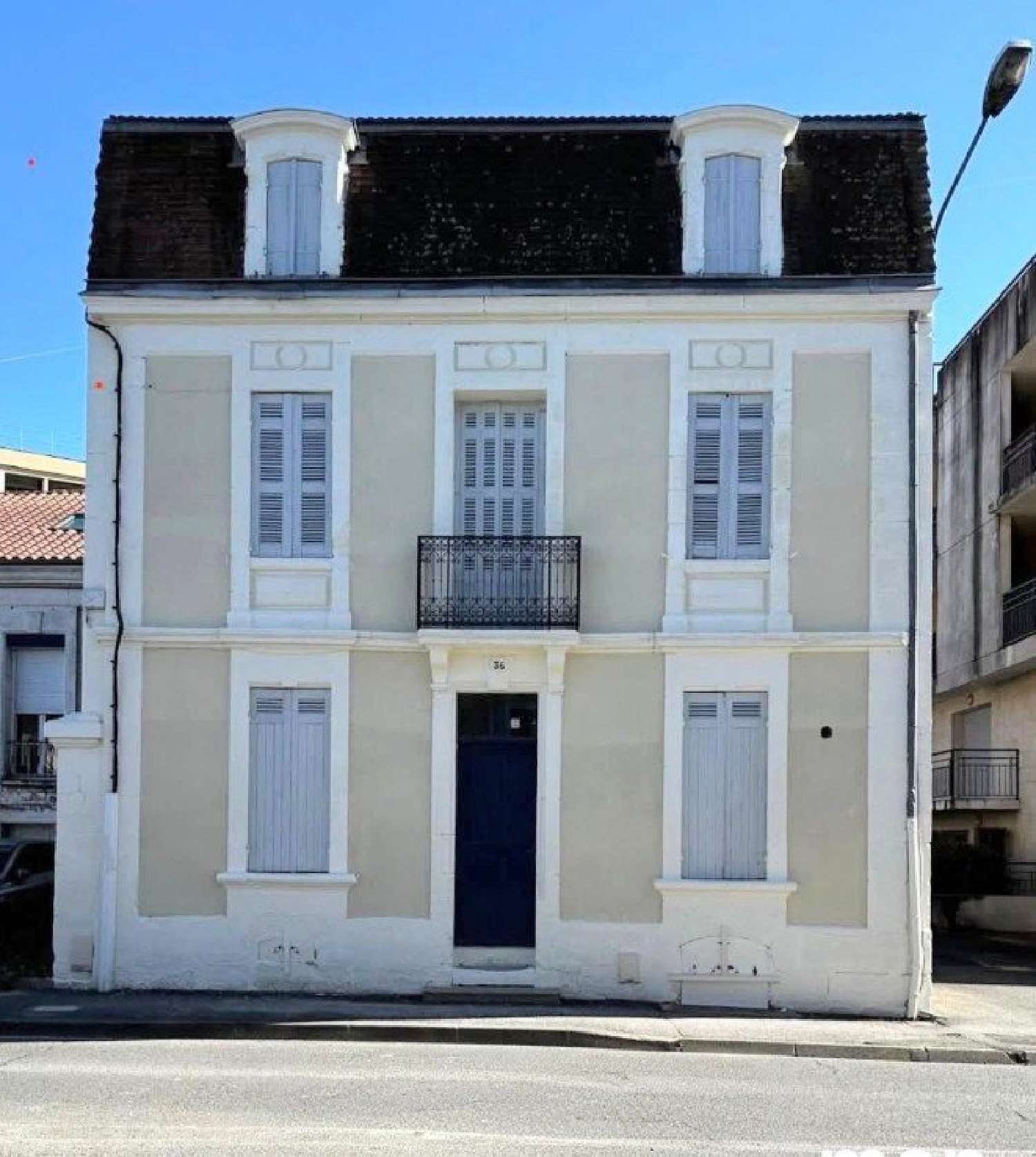  te koop gebouw Périgueux Dordogne 1