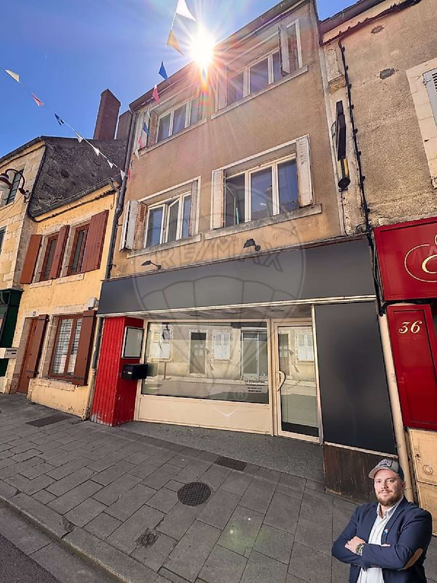  te koop gebouw Varzy Nièvre 1