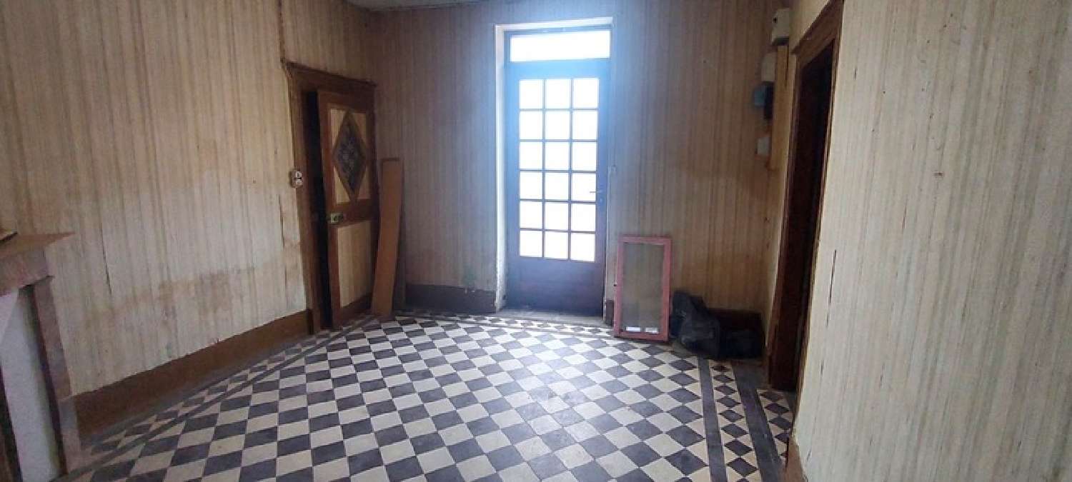  te koop stadshuis Boulleret Cher 4