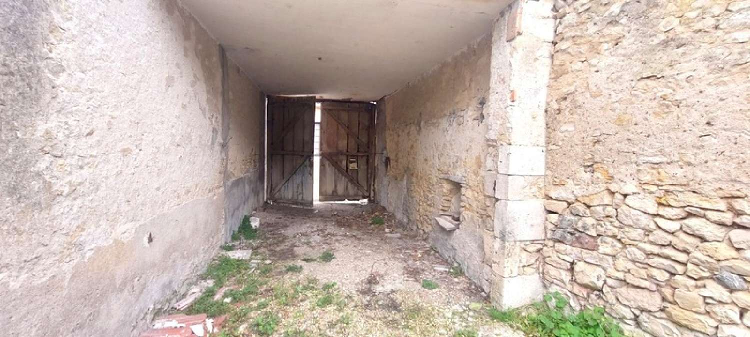  te koop stadshuis Boulleret Cher 5