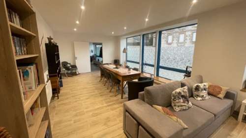 Saint-Nicolas-du-Pélem Côtes-d'Armor stadshuis foto 7299699