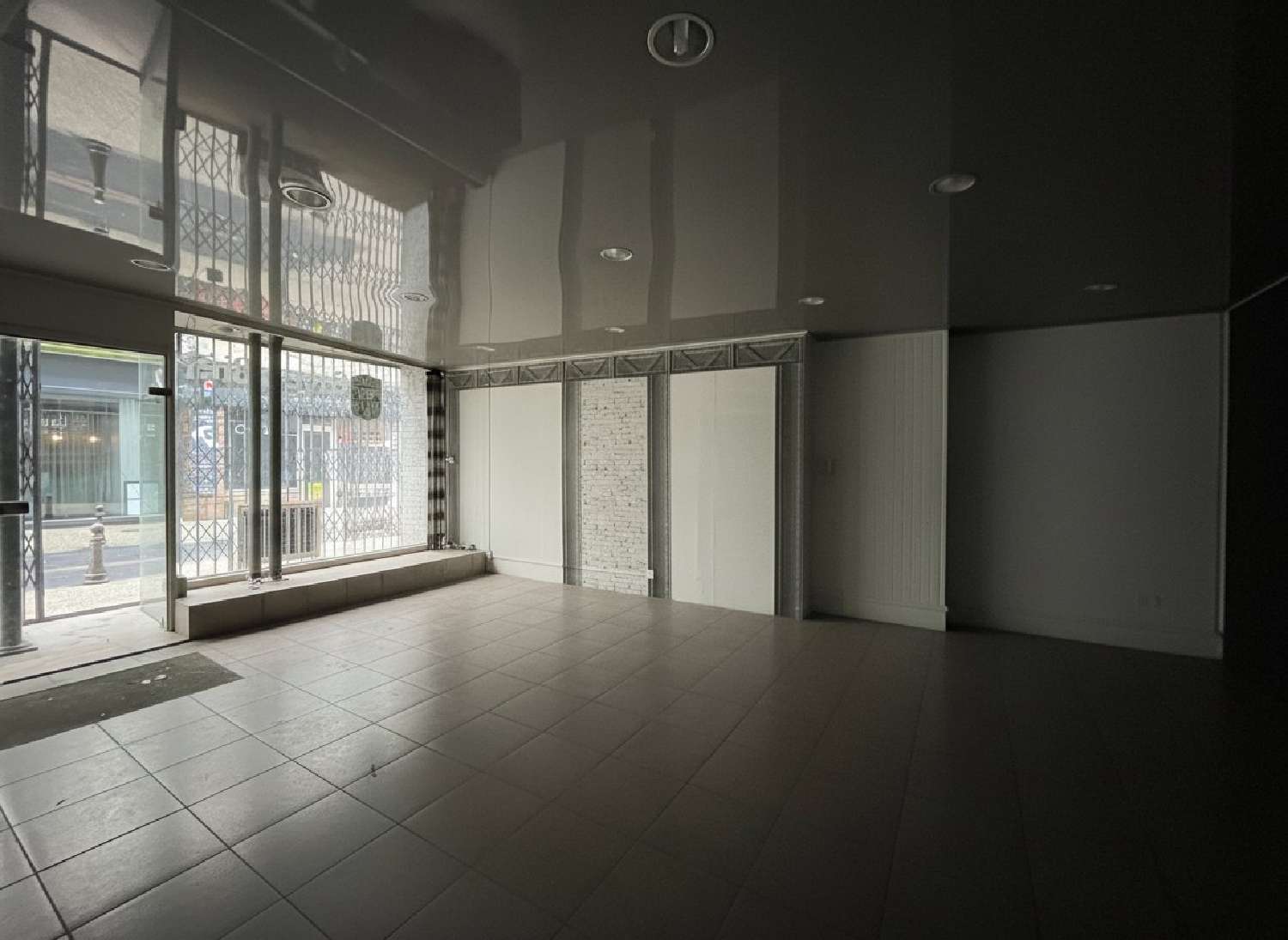  te koop bedrijfsruimte/ kantoor Aurillac Cantal 2