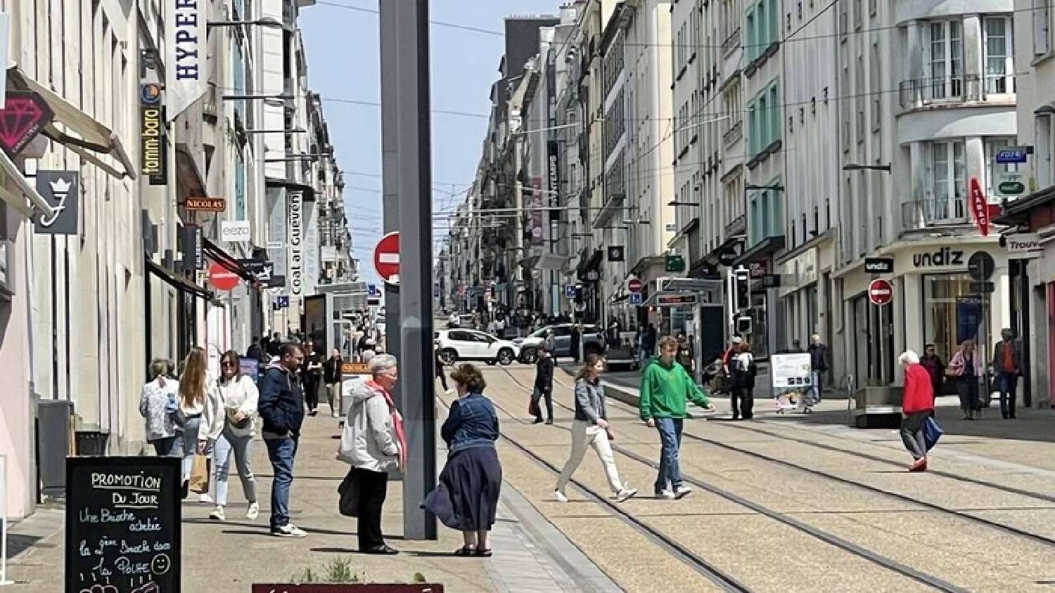  te koop bedrijfsruimte/ kantoor Brest Finistère 1