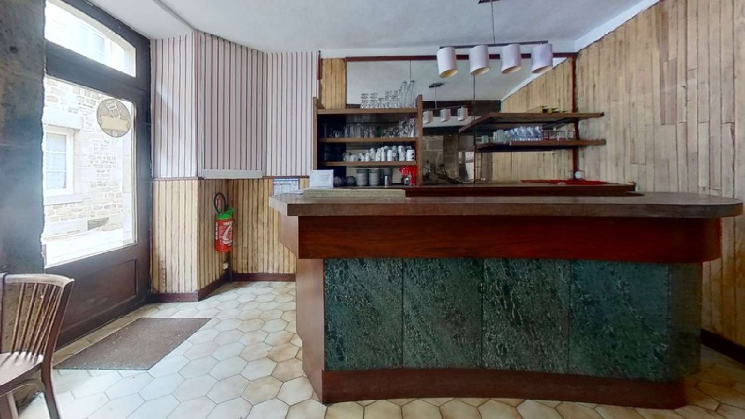  for sale commercial Carrouges Orne 3