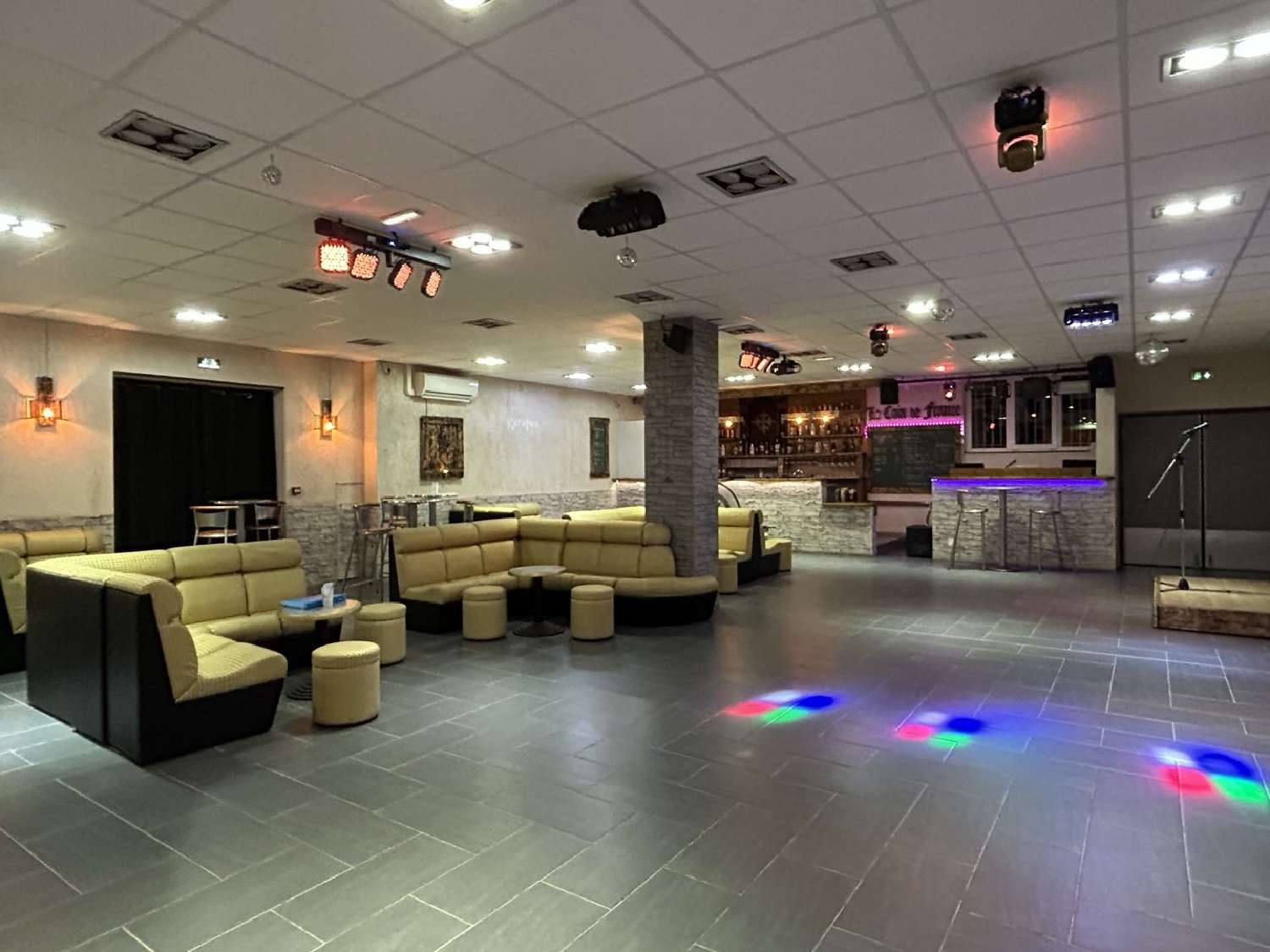  à vendre commerce L'Aiguillon Ariège 2