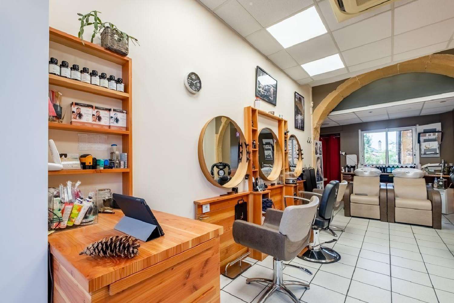  for sale commercial Le Bois-d'Oingt Rhône 4