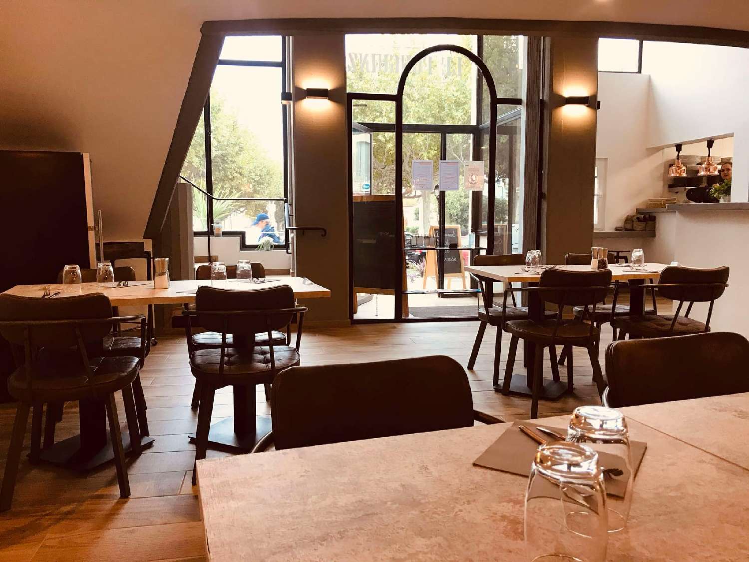  à vendre commerce Vergèze Gard 5