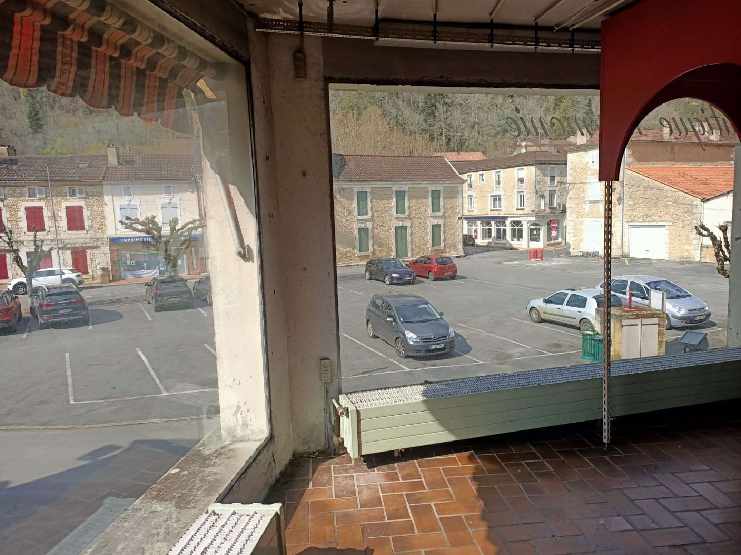  te koop bedrijfsruimte/ kantoor Vergt Dordogne 2