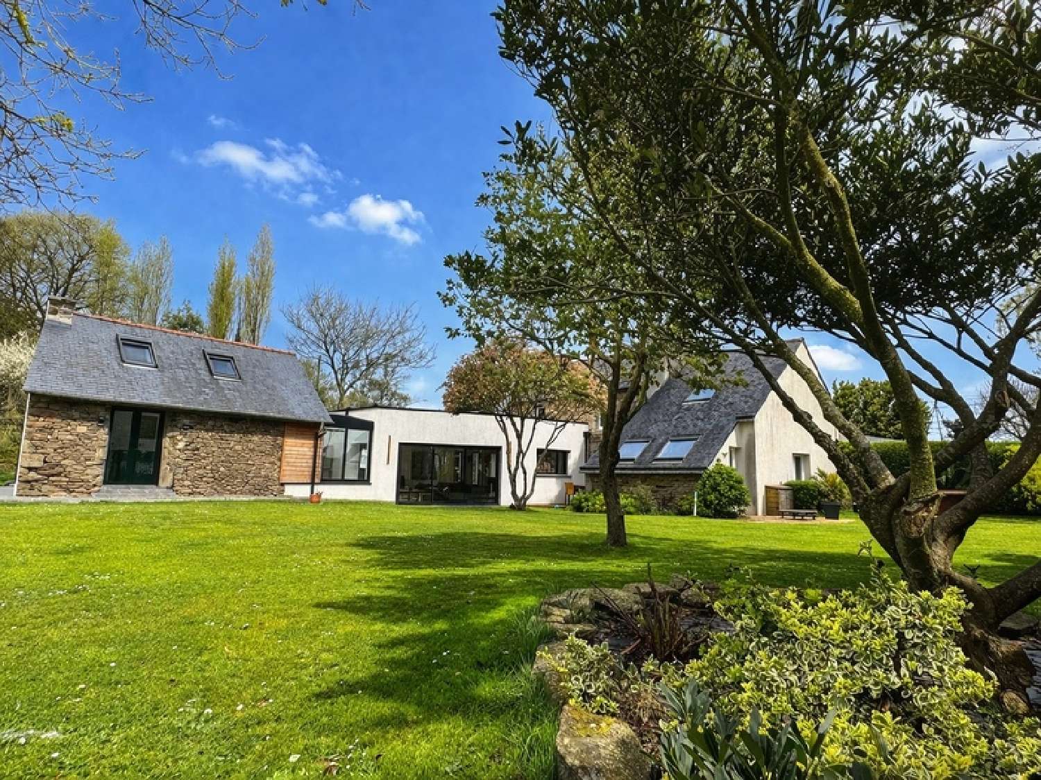 for sale estate Lannilis Finistère 1