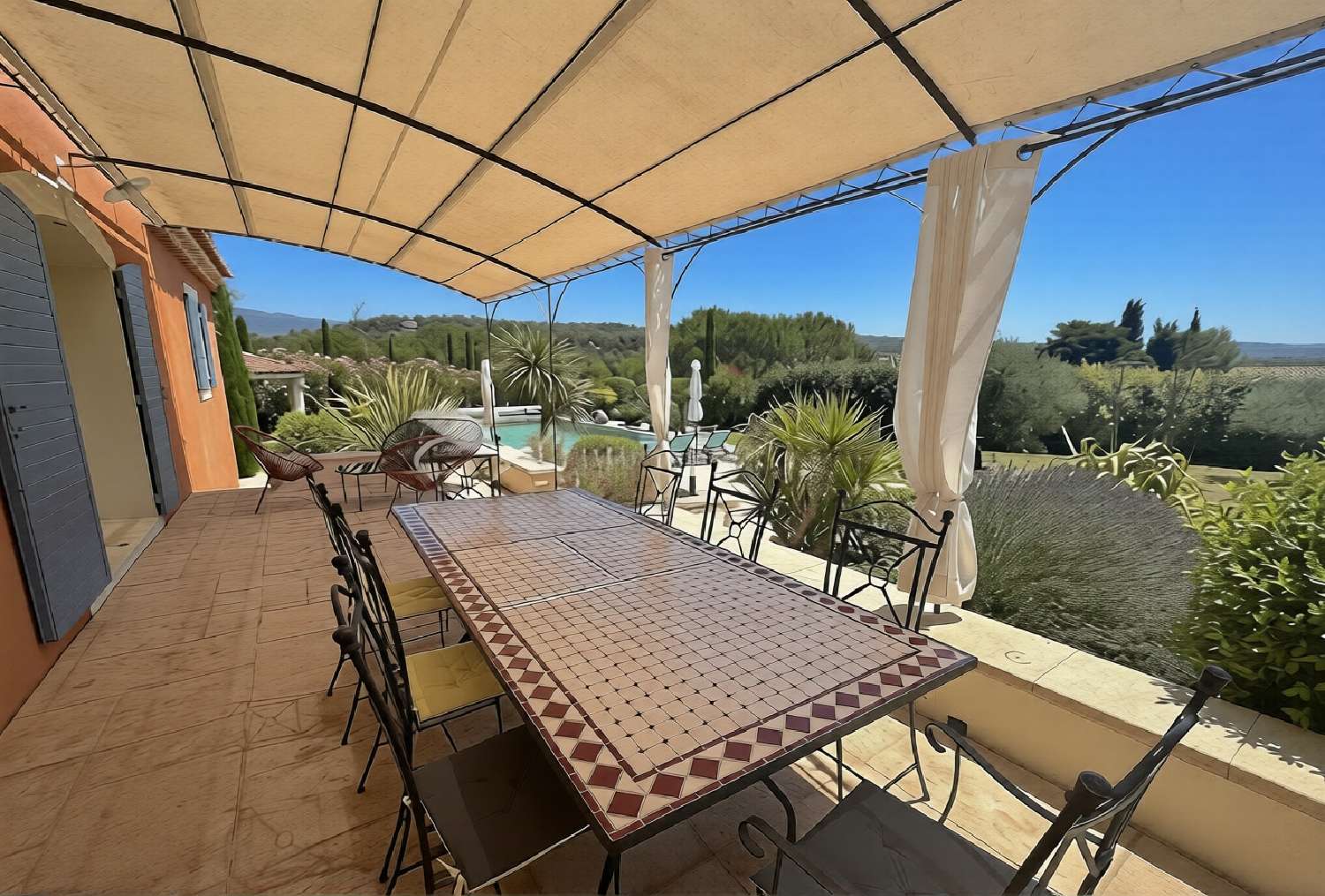  te koop landgoed Mazan Vaucluse 4