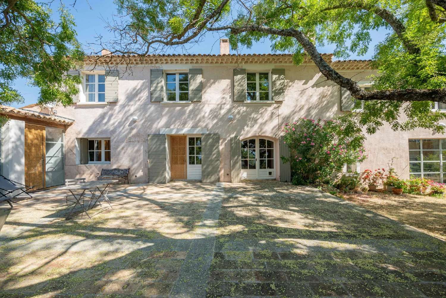  te koop landgoed Oppedette Alpes-de-Haute-Provence 2