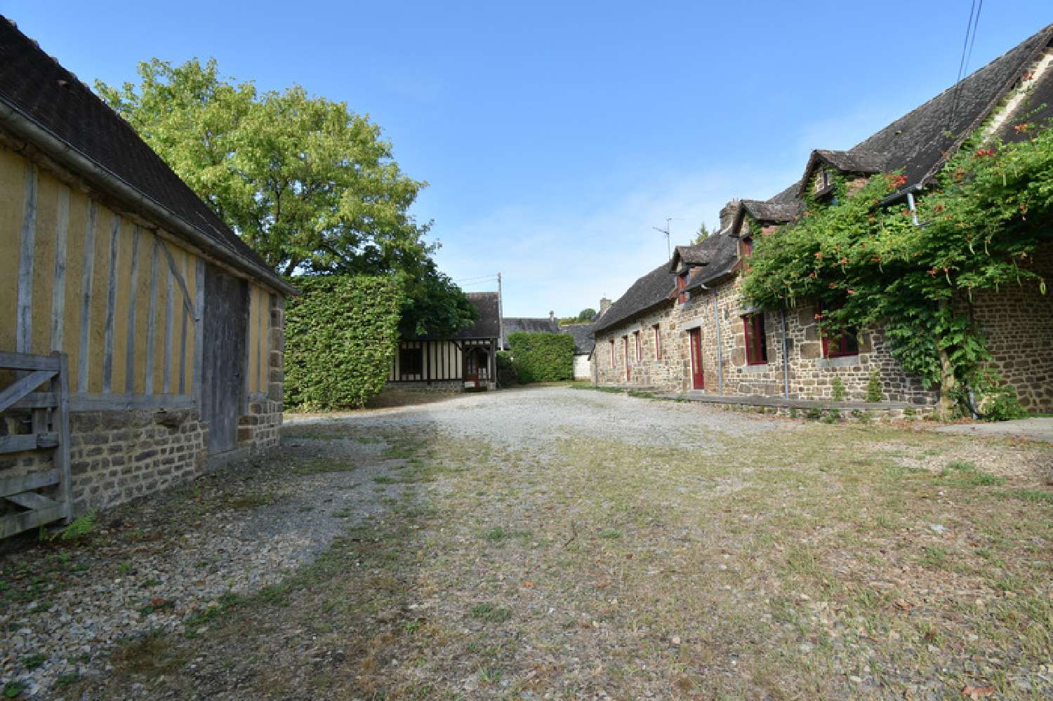  for sale estate Saint-Siméon Orne 2