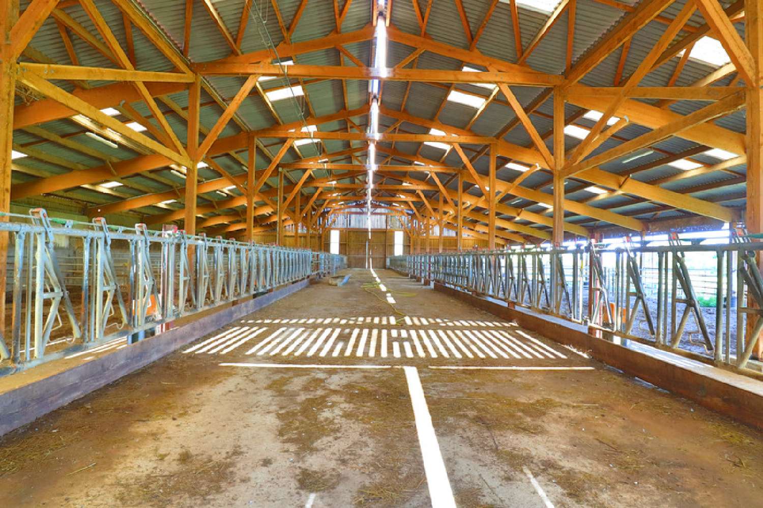 for sale farm Gueugnon Saône-et-Loire 1