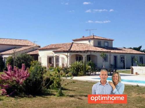 Saint-Laurent-d'Aigouze Gard boerderij foto 7304750