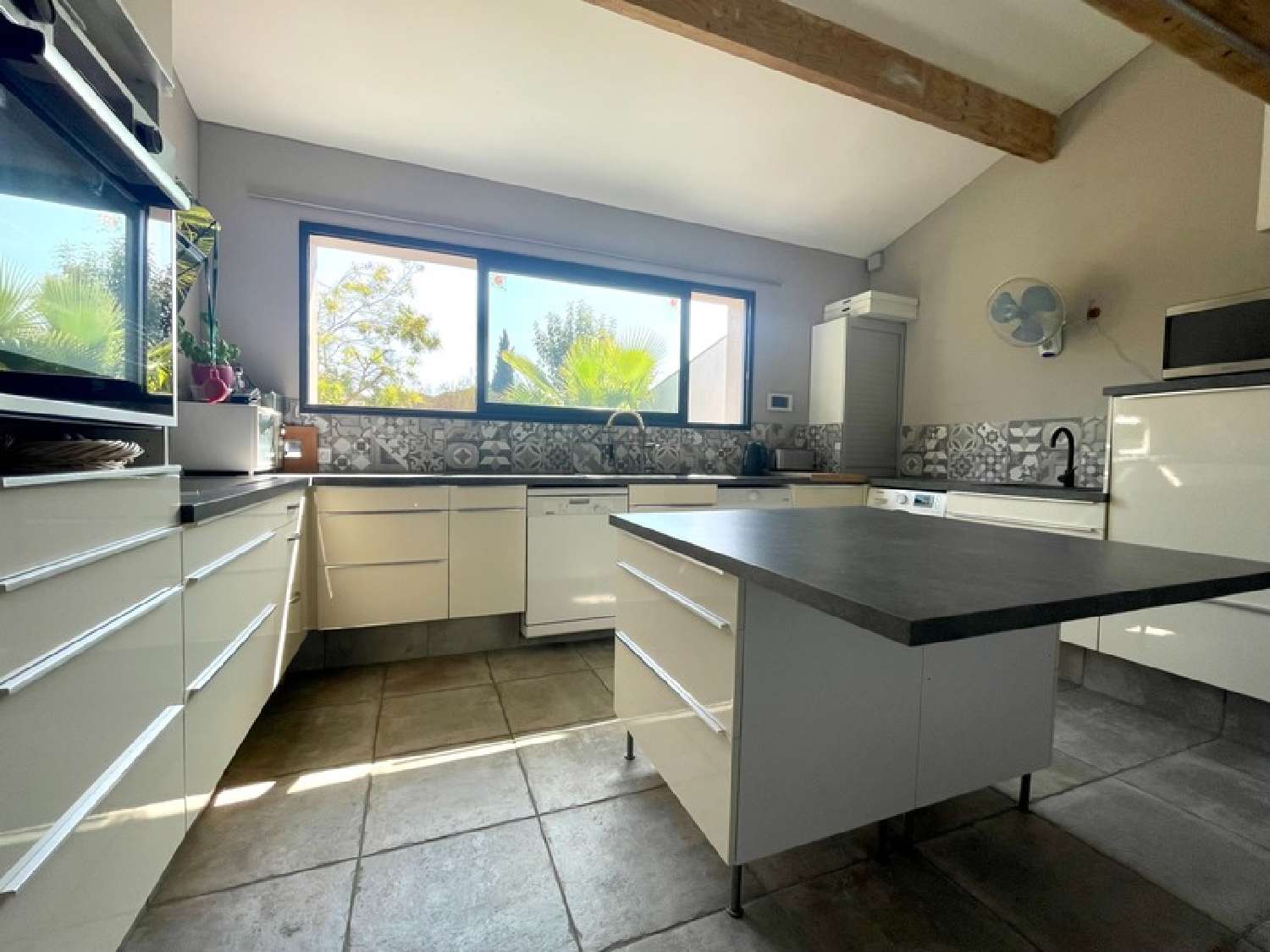  te koop boerderij Saint-Laurent-d'Aigouze Gard 5