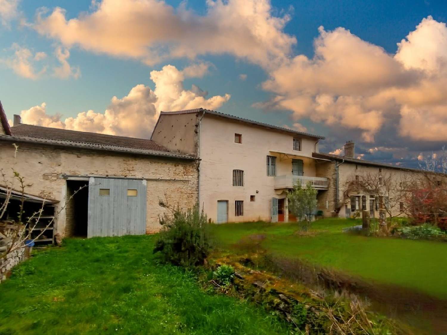 te koop boerderij Uchizy Saône-et-Loire 1