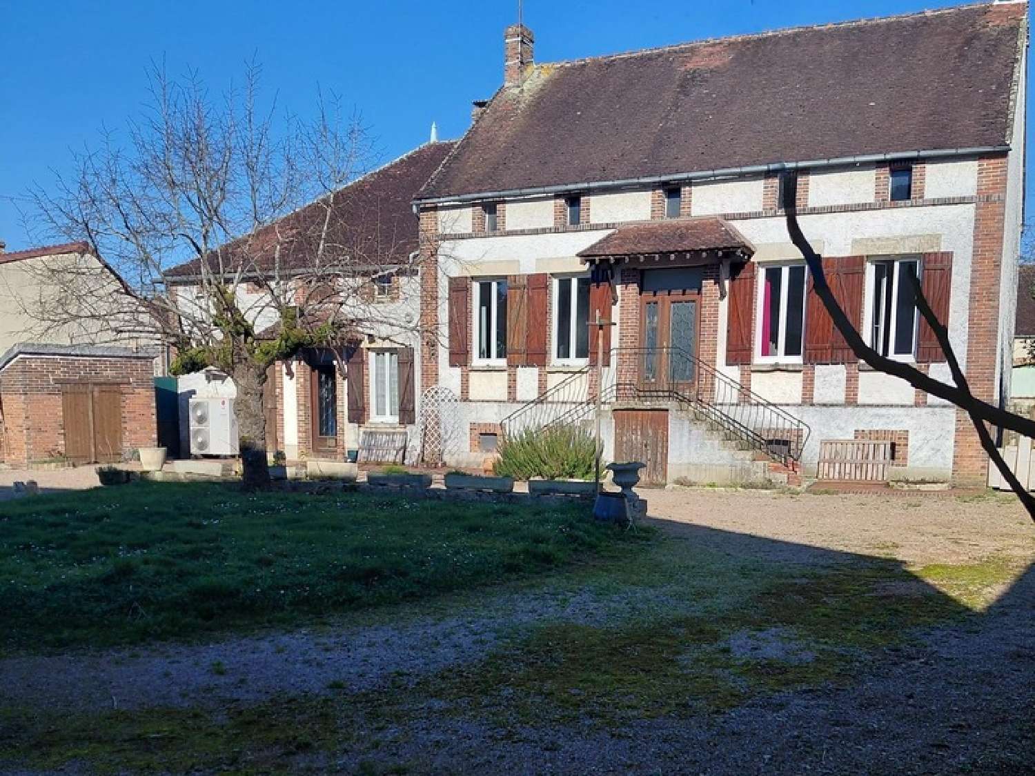  for sale farm Vergigny Yonne 1