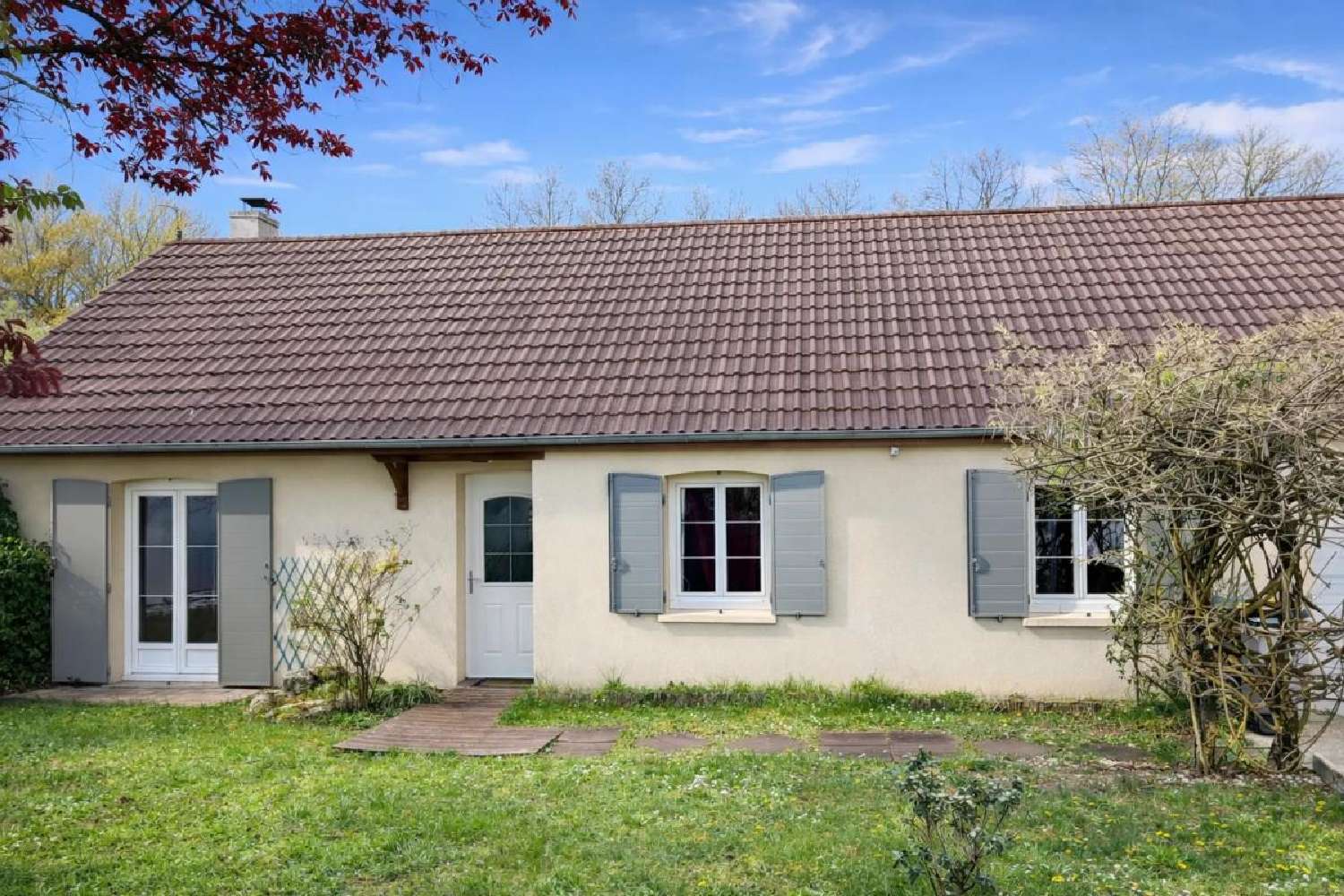  kaufen Hotel/ Restaurant Saint-Denis-de l'Hôtel Loiret 1