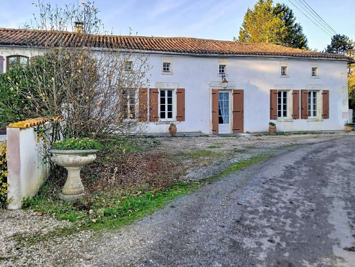  te koop huis Aubeville Charente 1
