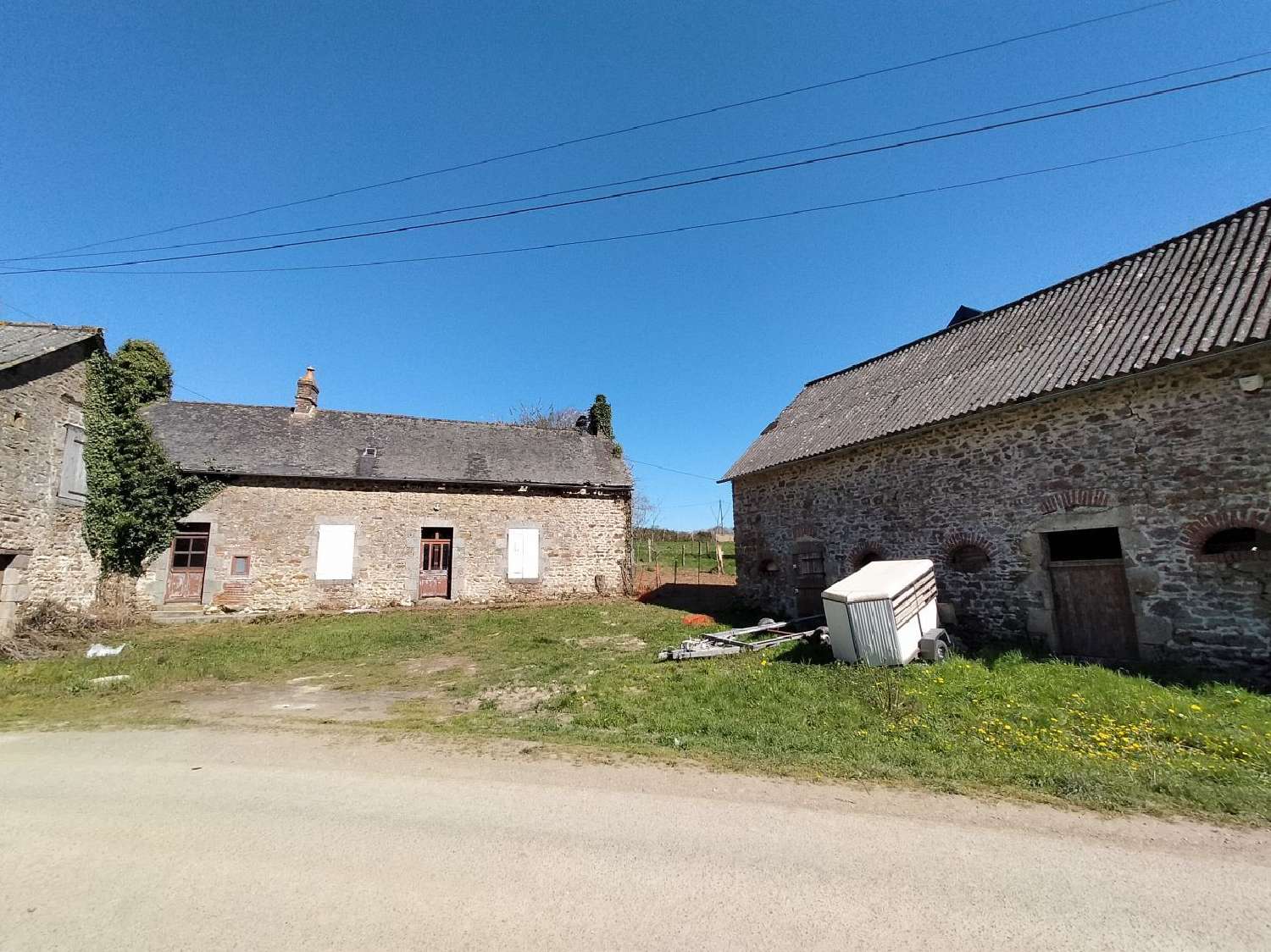  for sale house Averton Mayenne 1