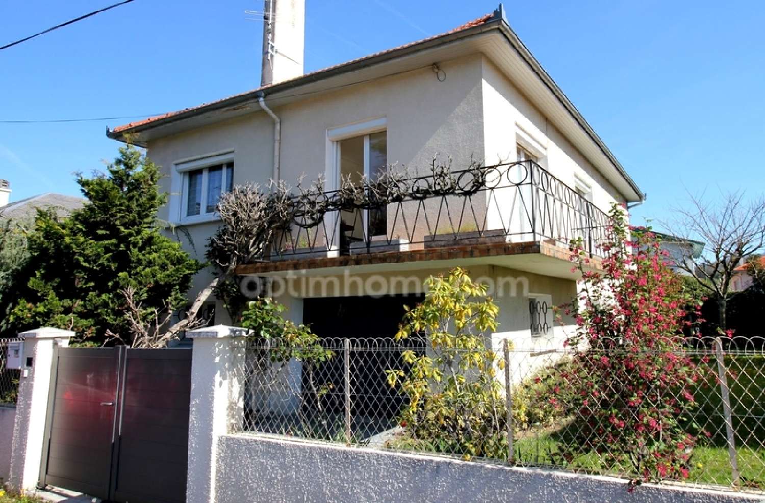 à vendre maison Bagnères-de-Bigorre Hautes-Pyrénées 1