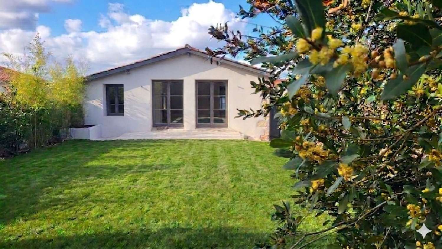  te koop huis Chasselay Rhône 2