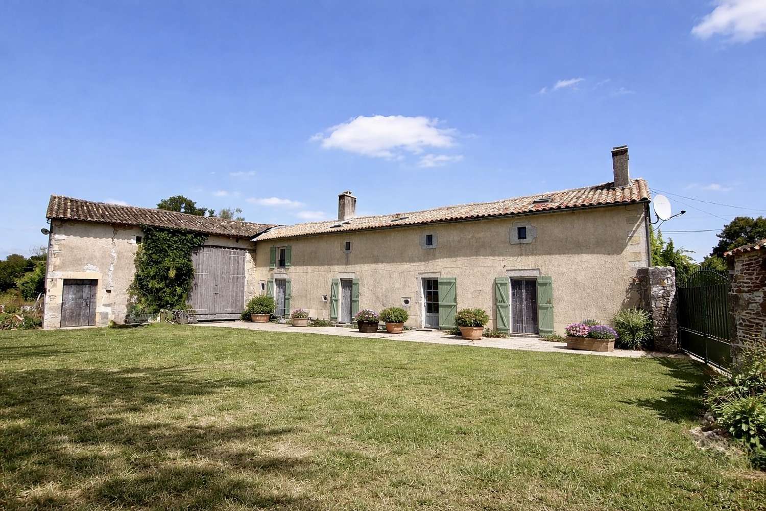  te koop huis Chaunay Vienne 1