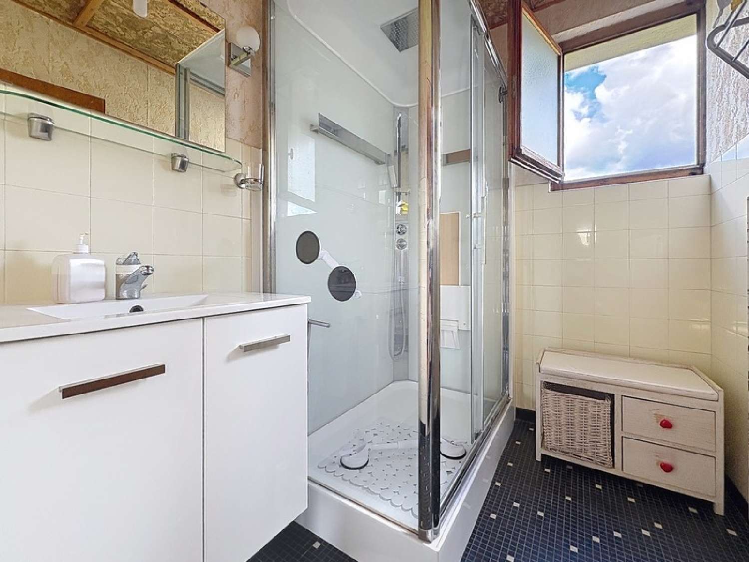 à vendre maison Cranves-Sales Haute-Savoie 8