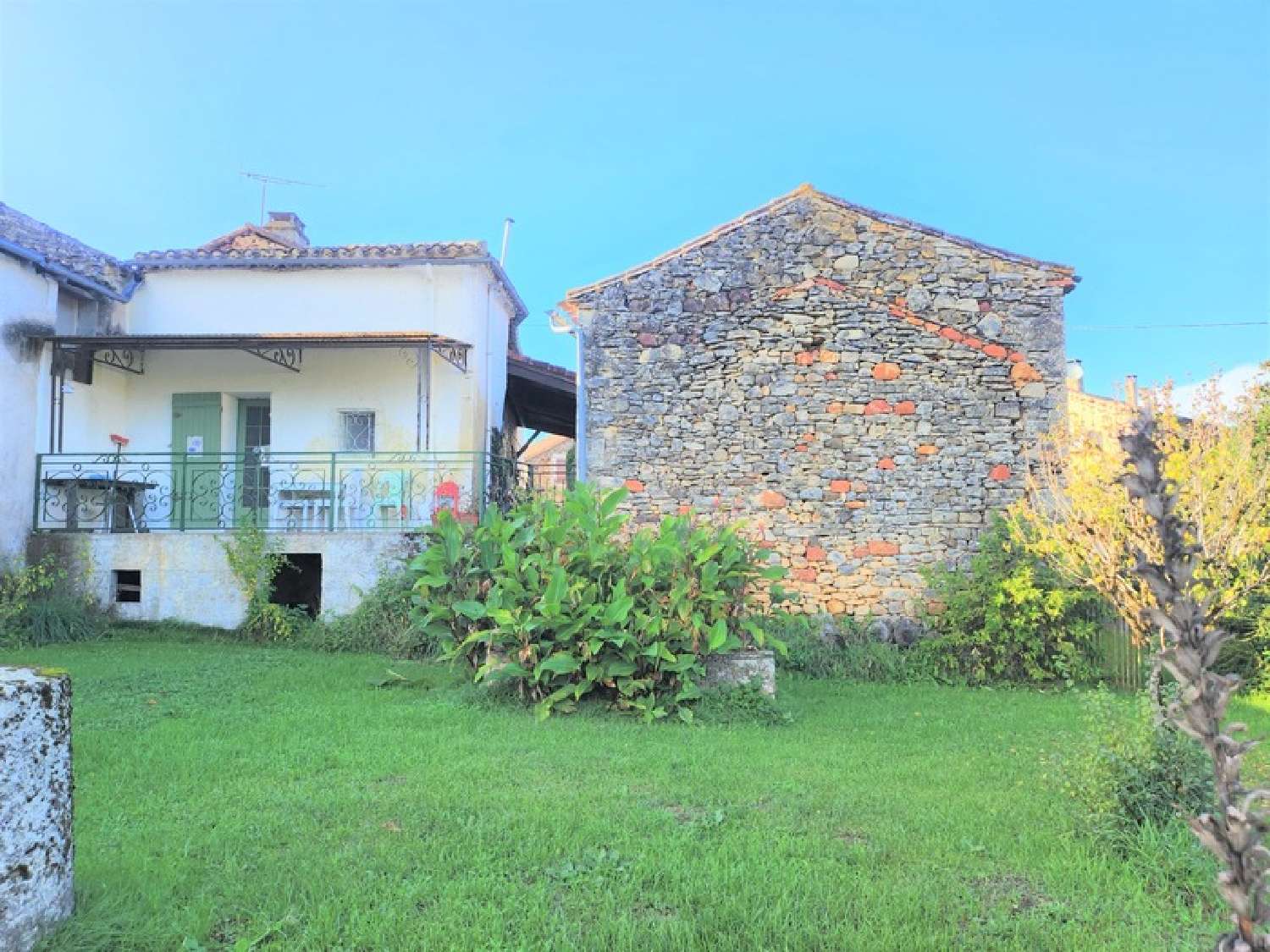  for sale house Cuzorn Lot-et-Garonne 1