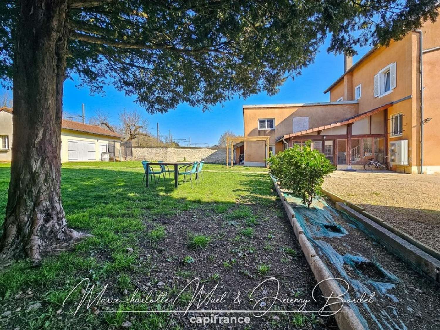 à vendre maison Fleurville Saône-et-Loire 2