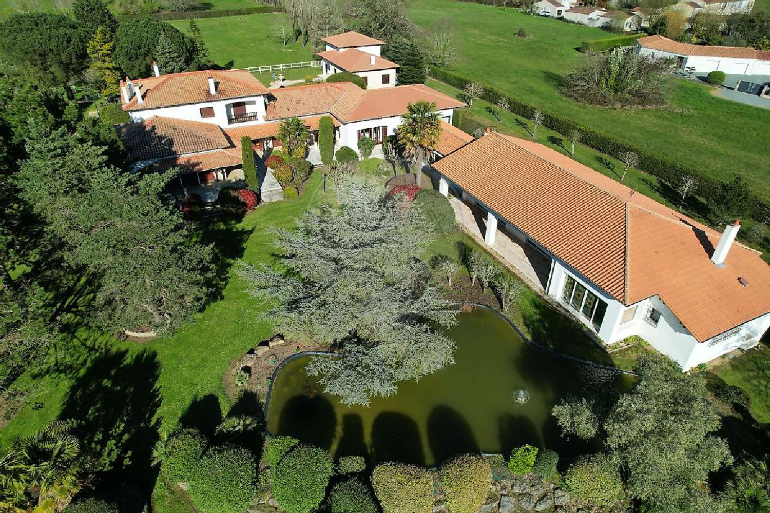 te koop huis Fontcouverte Charente-Maritime 1