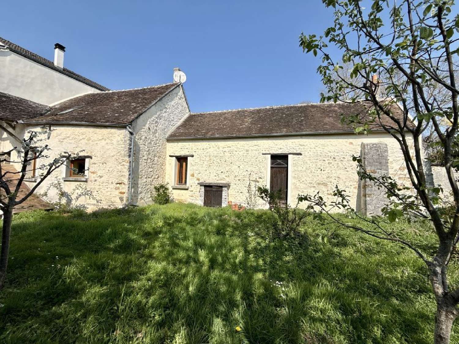  te koop huis Fouju Seine-et-Marne 1